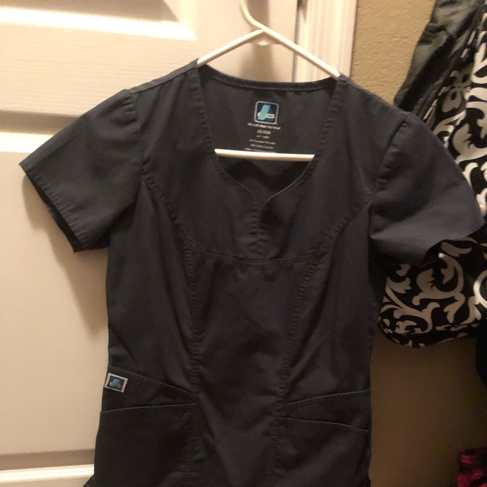 Scrub Sets - image 7